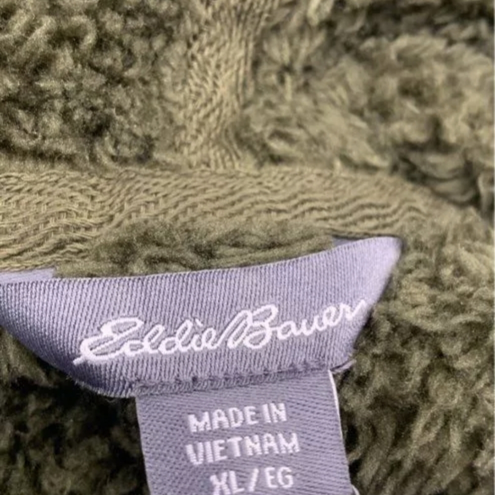 Eddie Bauer Relaxed Fit Plush Cozy 1/4 Button Sweatshirt Size XL NWT MSRP $70 - Picture 3 of 5